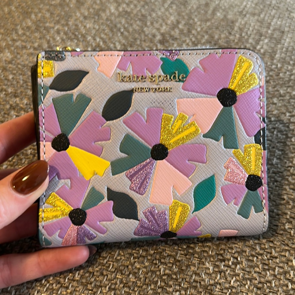 Beautiful brand new Kate Spade wallet